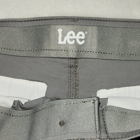 Men's Cargo Shorts, Lee, Size 32, Regular, Grey, Active Stretch, NWT Knee Length - Picture 5 of 7